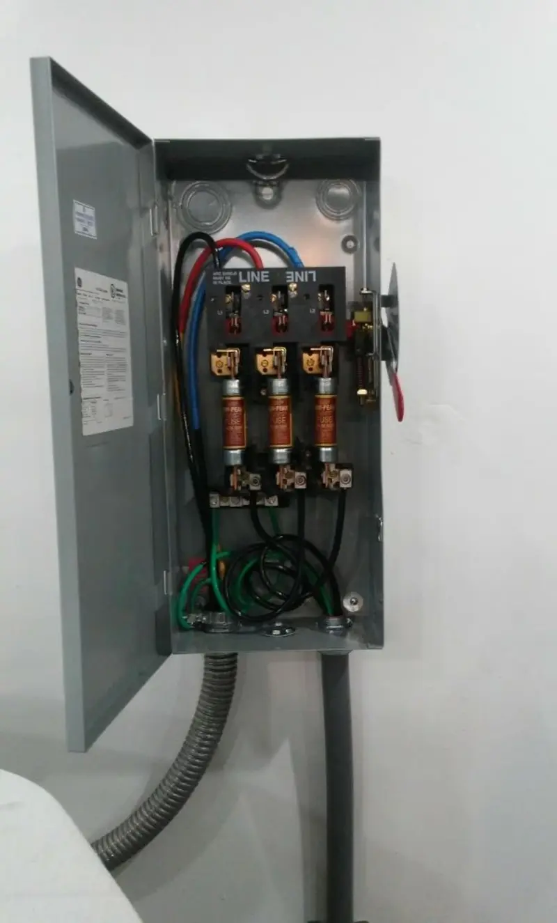 Three-phase disconnect switch installed for Smoke Detector Installation in York